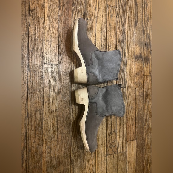 No.6 5" Pull On Shearling Clog Boot on Mid Heel in Grey Suede - Picture 8 of 14